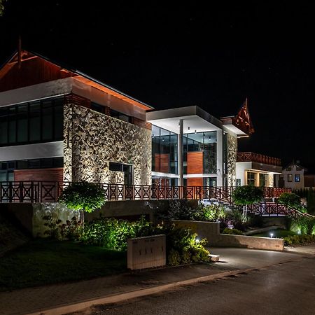 Aura Medical Spa Naleczow Luaran gambar