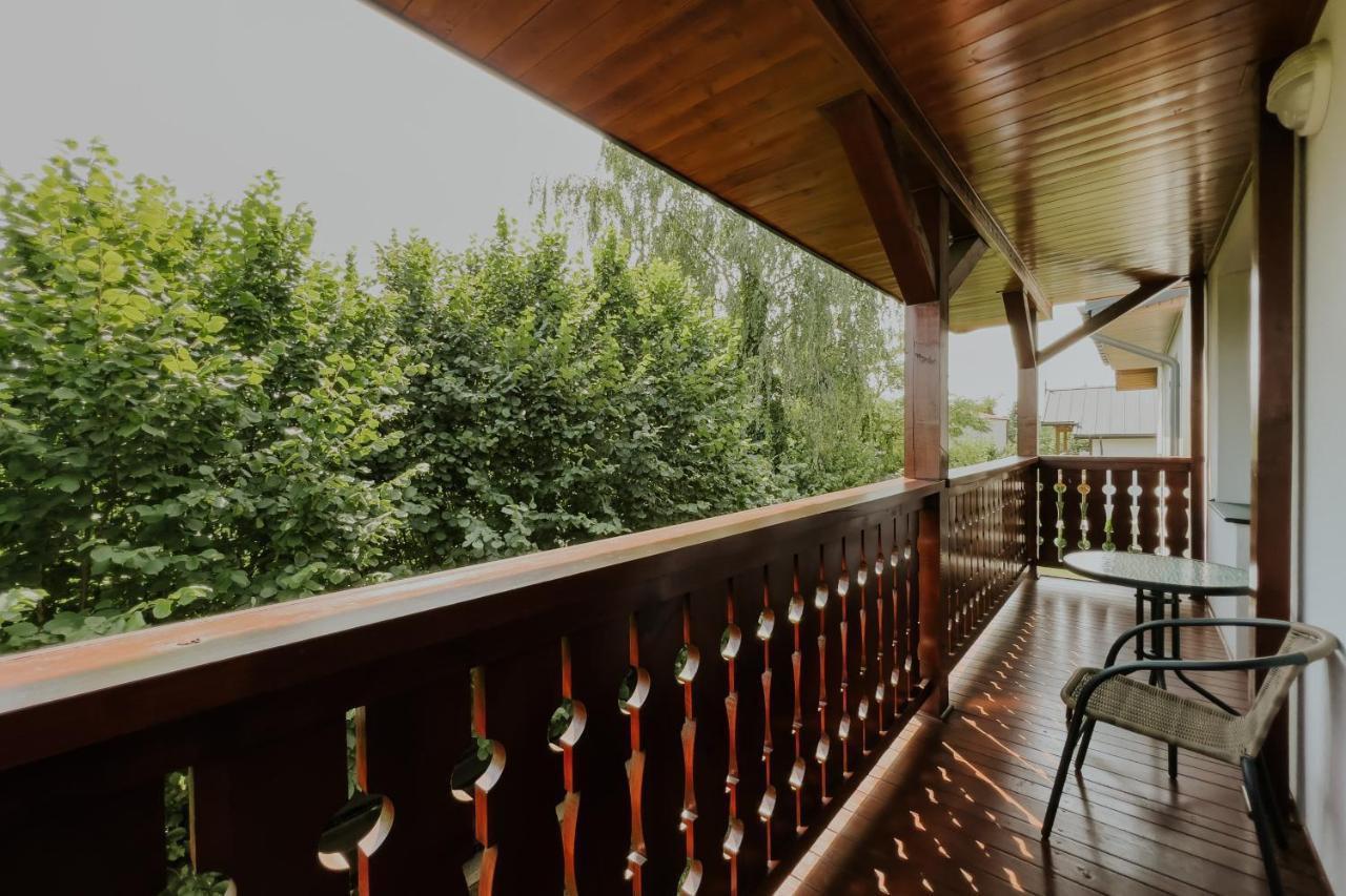Aura Medical Spa Naleczow Luaran gambar