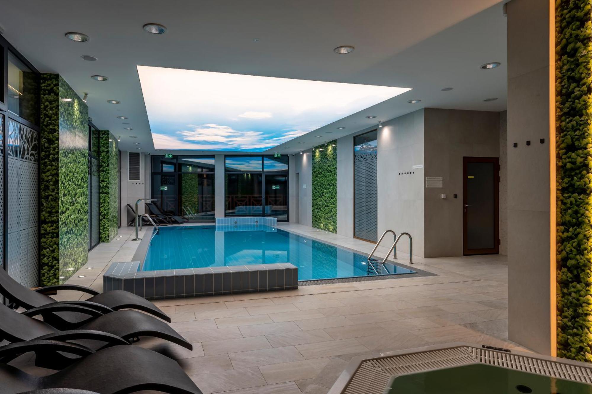 Aura Medical Spa Naleczow Luaran gambar