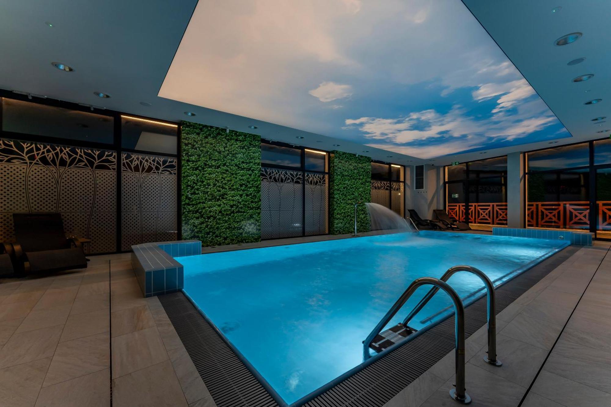 Aura Medical Spa Naleczow Luaran gambar